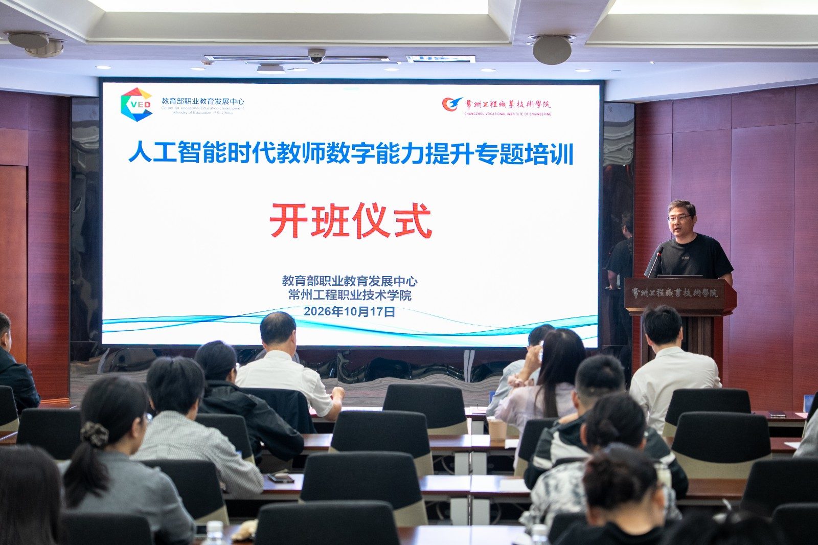 1b15cf6f899501a2.jpg